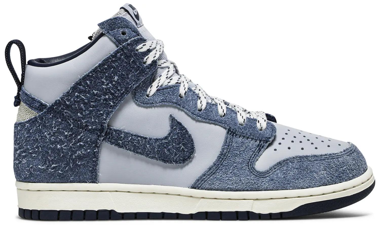 Nike Dunk High SB Notre Midnight Navy